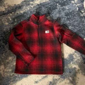 North face-NWOT Buffalo Plaid Quarter zip